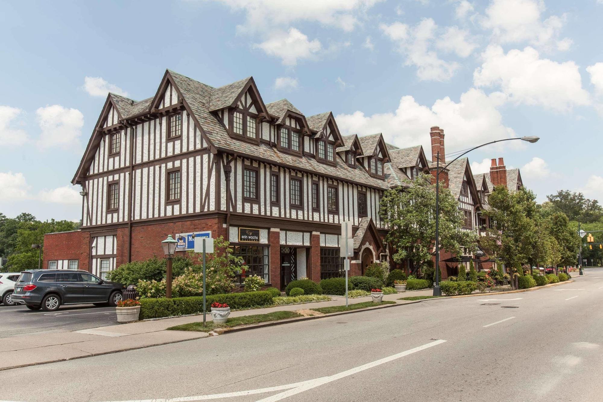 Best Western Premier Mariemont Inn Cincinnati Bagian luar foto
